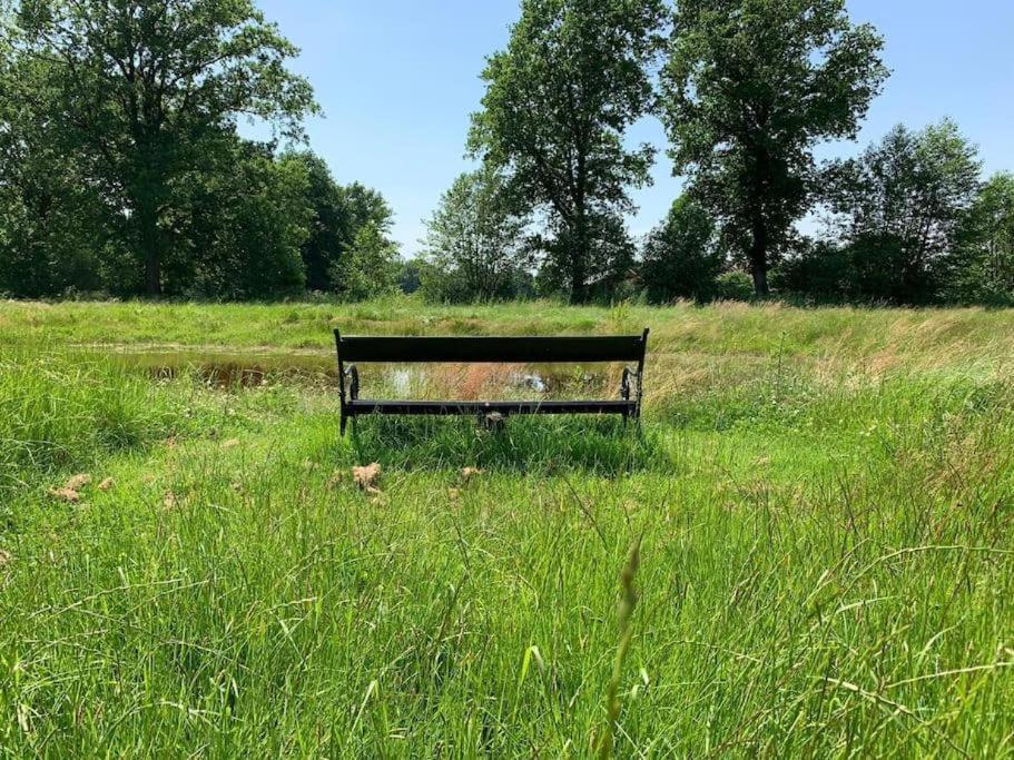 Rusttheater, Genieten Van Rust En Ruimte Villa Reutum Eksteriør billede