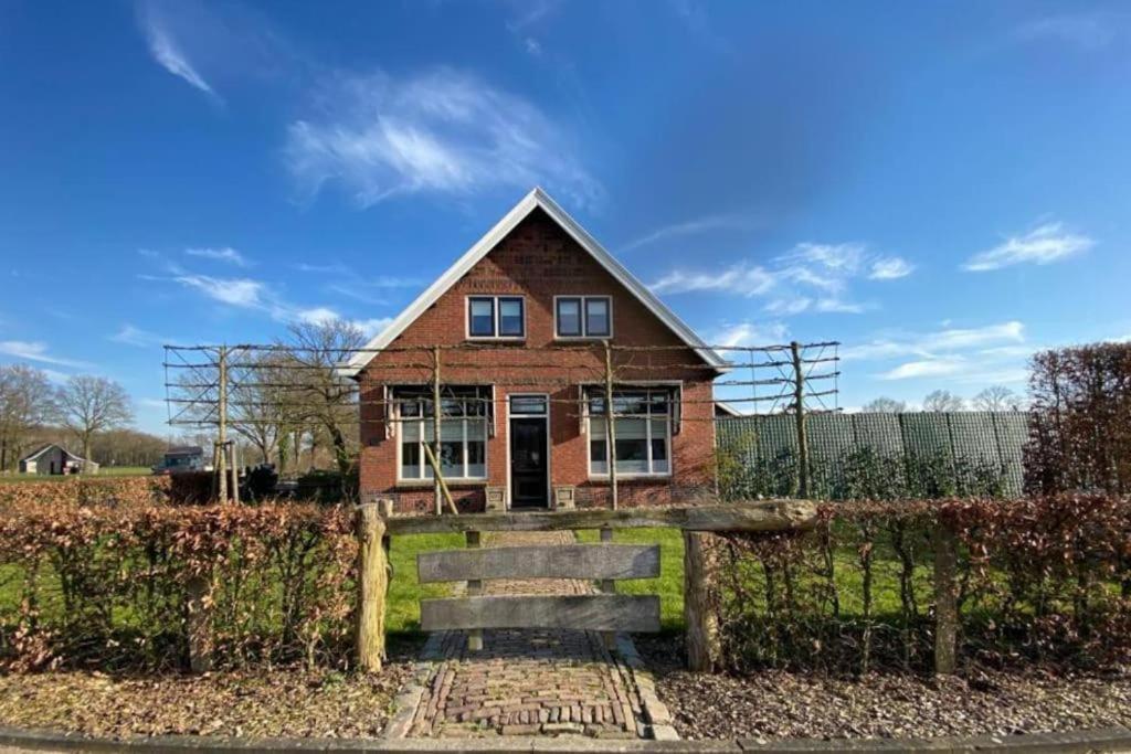 Rusttheater, Genieten Van Rust En Ruimte Villa Reutum Eksteriør billede